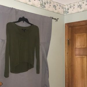 Green long sleeve top. High low style.